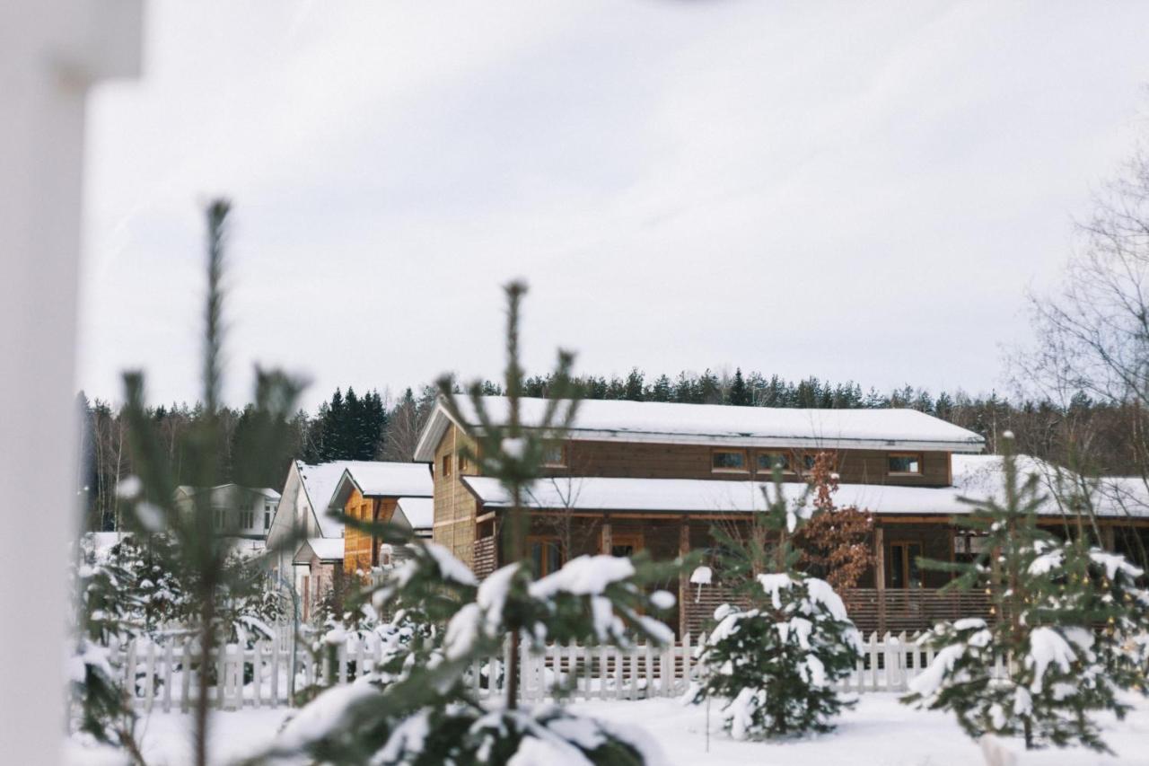 Chalet By Skokovo Park Villa Suponevo  Exterior photo