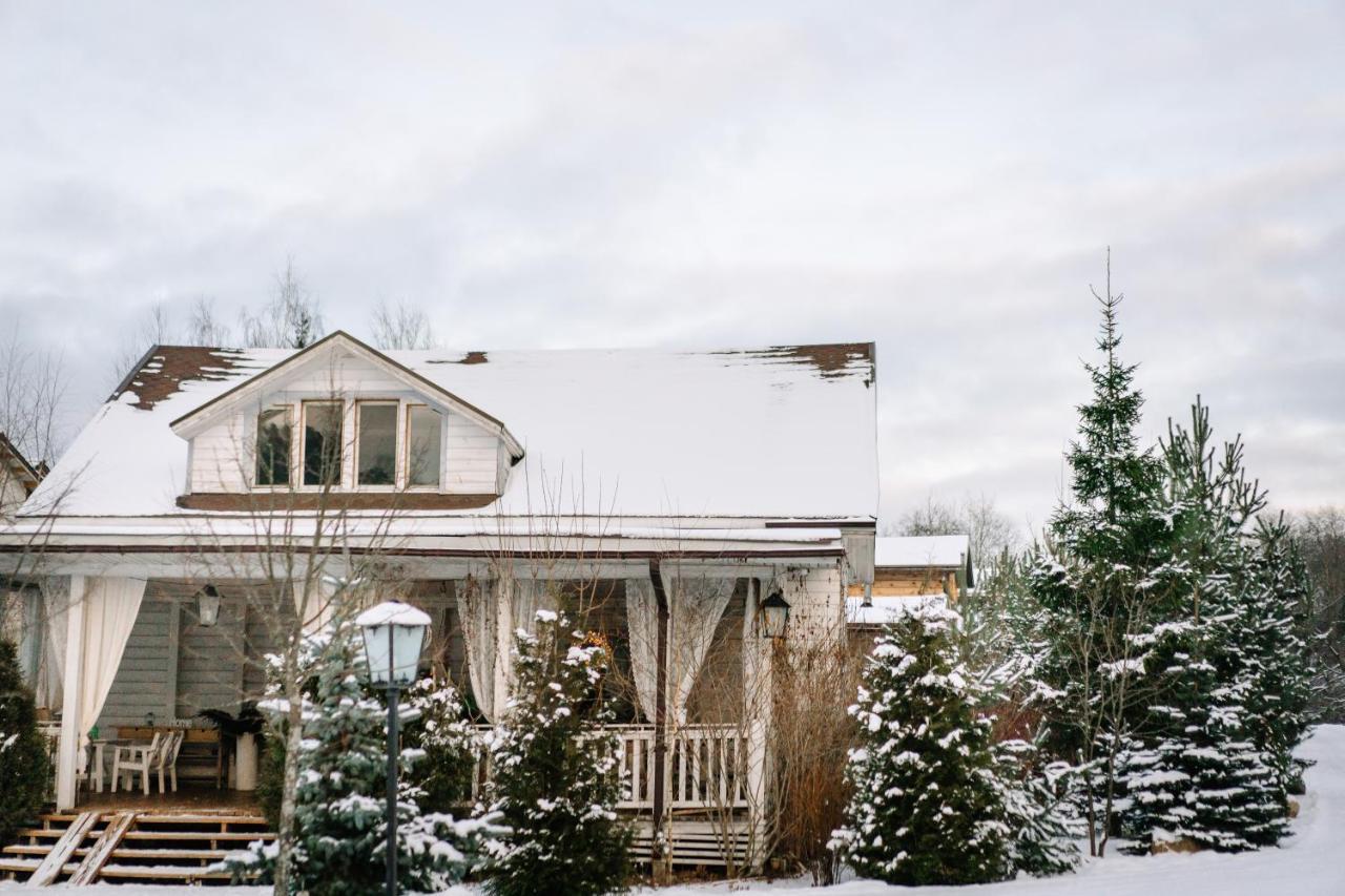 Chalet By Skokovo Park Villa Suponevo  Exterior photo